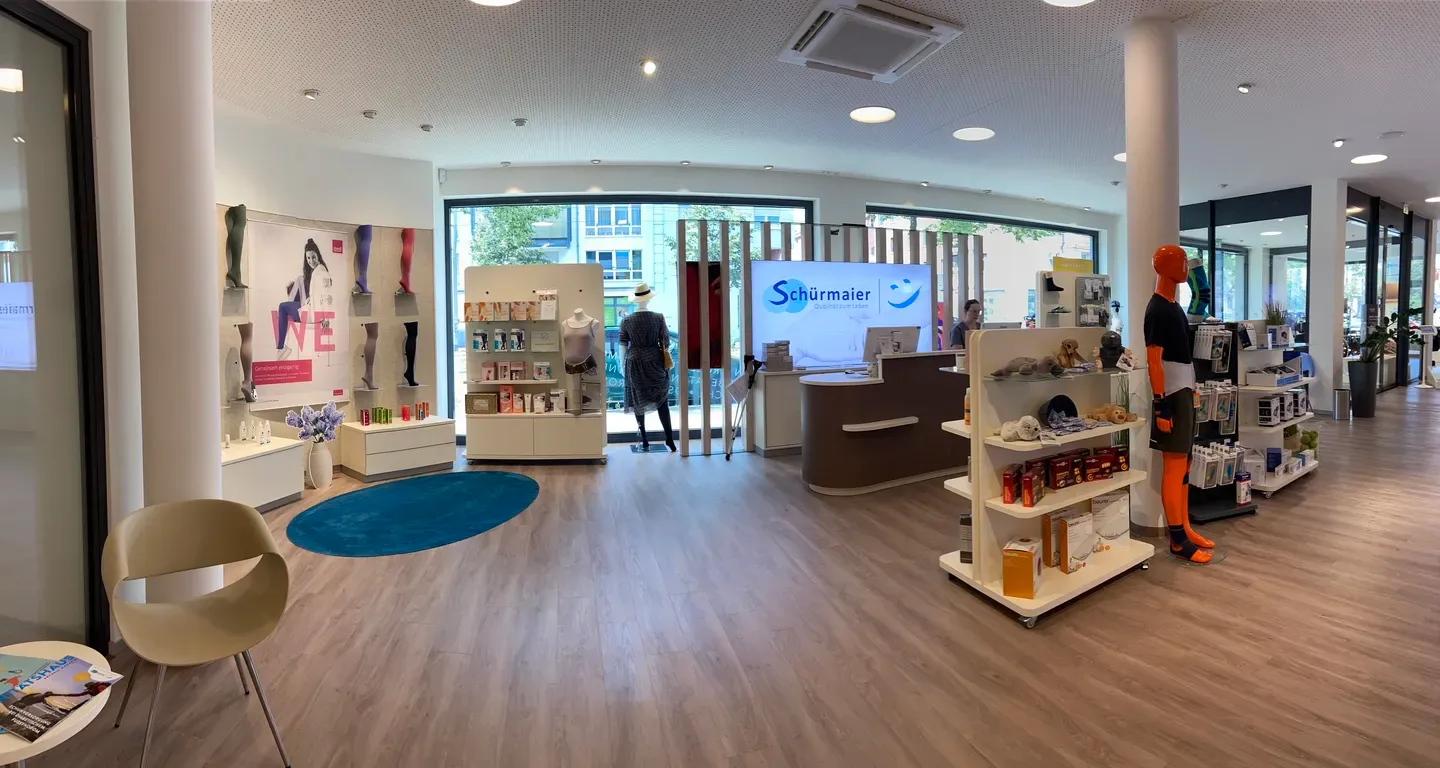 Moderner Verkaufs- und Empfangsbereich im Schürmaier-Kompetenzzentrum Leipzig